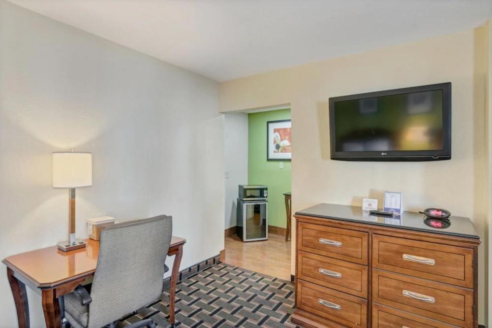 Savannah Garden Hotel