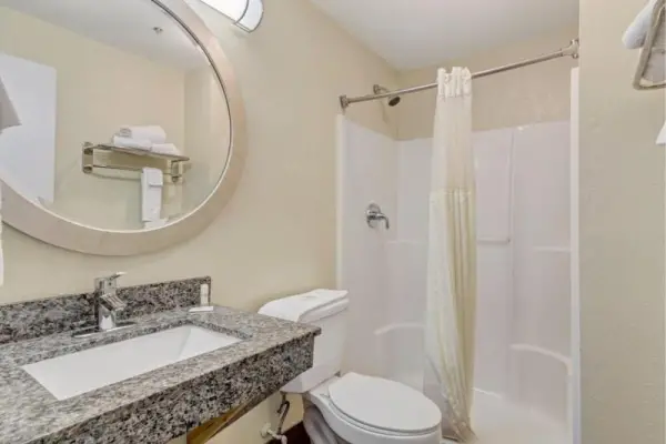 Savannah Garden Hotel 10