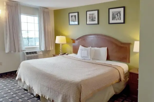 Savannah Garden Hotel 7